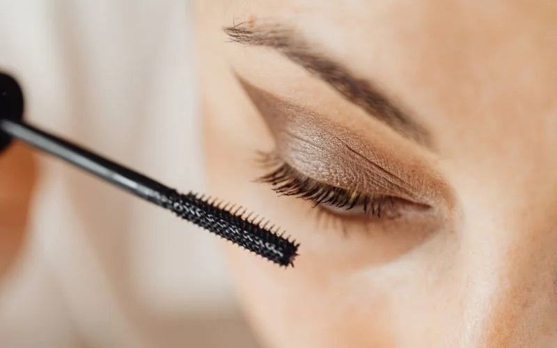 Eyeshadow Stick Vs Powder Eyeshadow: Which Is Better?