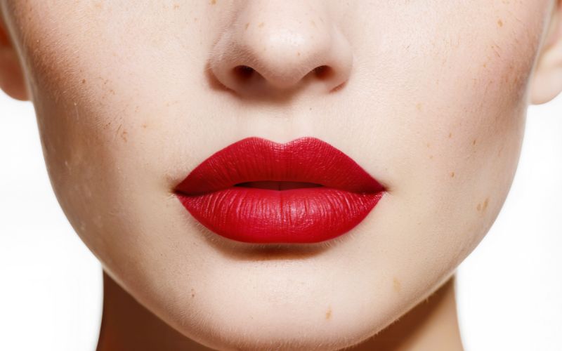 Types of Lipsticks: Find Your Perfect Shade Today