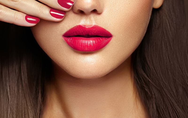How to Make Lip Liner Last All Day